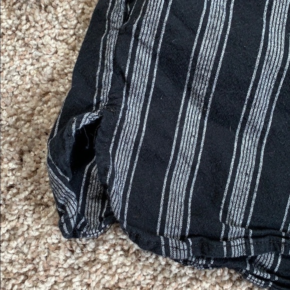 striped shorts - Picture 2 of 5